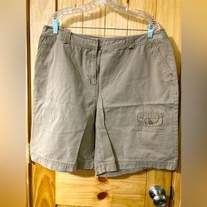 Basic Editions size 18 tan-colored Camo-style hiking shorts